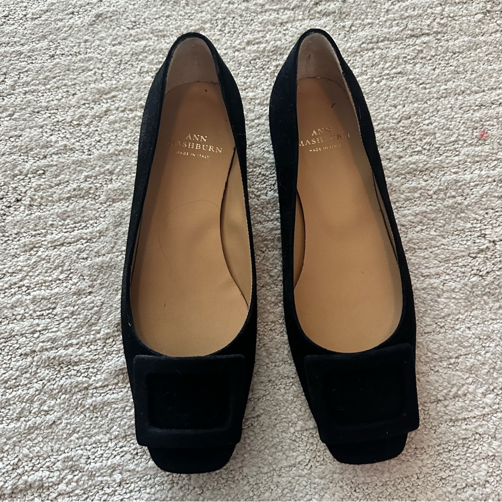 Ann Mashburn Black Suede Buckle Shoe 35.5
